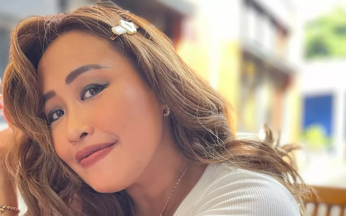 Pinkan Mambo Live TikTok di Pinggir Jalan, Sekali Siaran Bisa Raup Rp26 Juta!