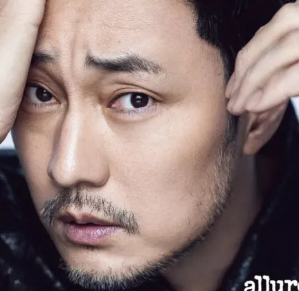 Rahasia Aktor Karismatik So Ji Sub Tetap Jadi Duda Keren Idaman Netizen Dunia!