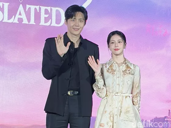 Karpet Merah Geger! Kim Seon Ho dan Go Youn Jung Dikonfirmasi Hadir Bersama di Asia Artist Awards 2026, Visualnya Bikin Syok!