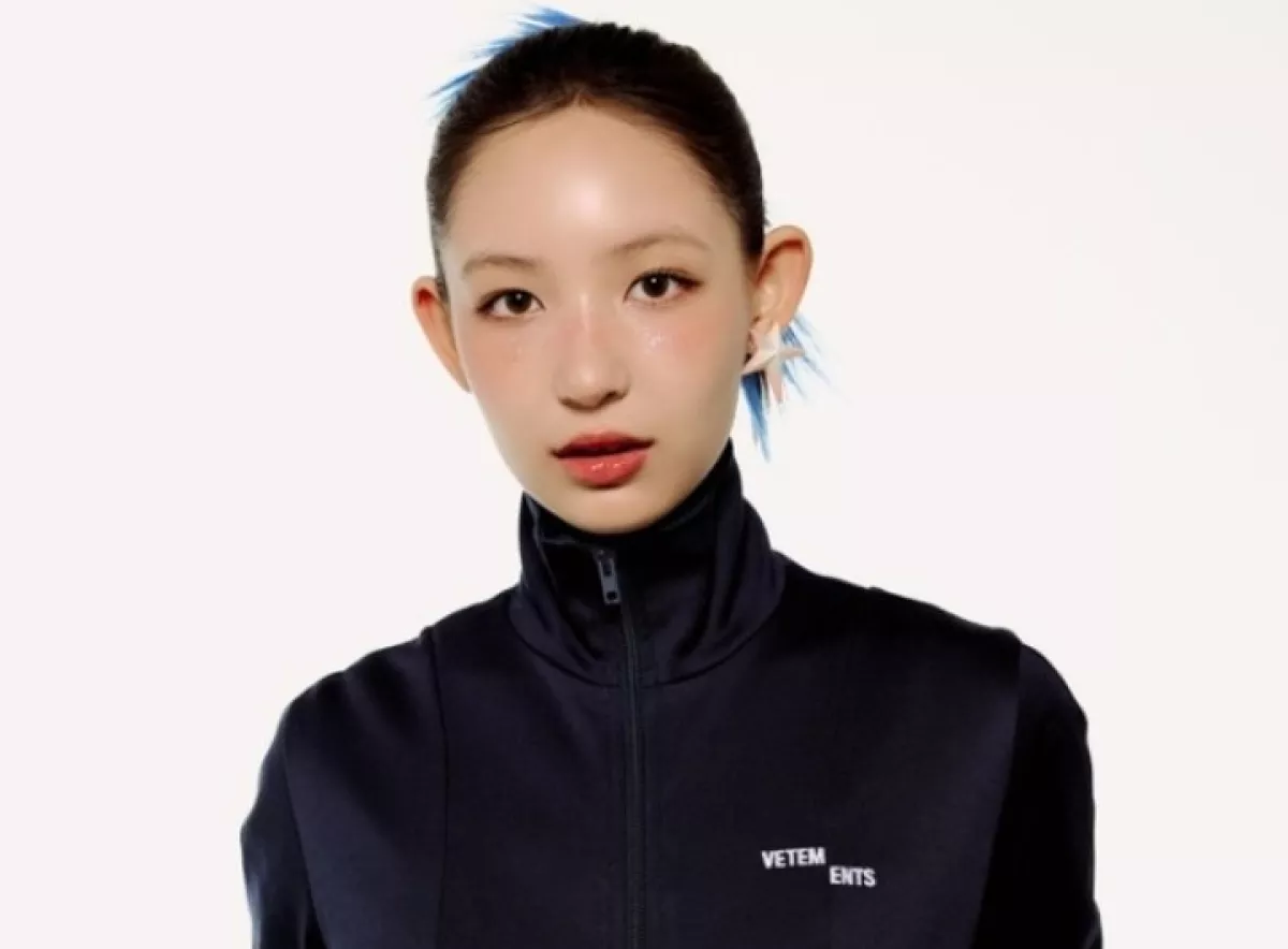 Adik Perempuan Jihyo member Grup Wanita Baru 'HYIVE' TUIDE Terungkap