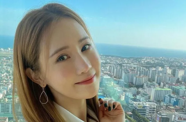 Penampilan Lee Da-hae Dua bulan sebelum Melahirkan, 'Tak seperti sedang Hamil'