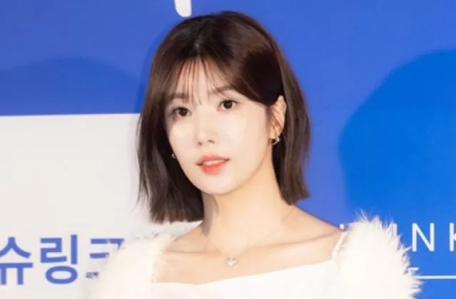 Kwon Eunbi Terlibat Kecelakaan Lalu lintas, Acara Jumpa Penggemar Dibatalkan