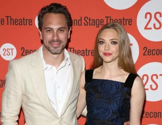 Amanda Seyfried, 'Cerai' setelah 9 Tahun Menikah