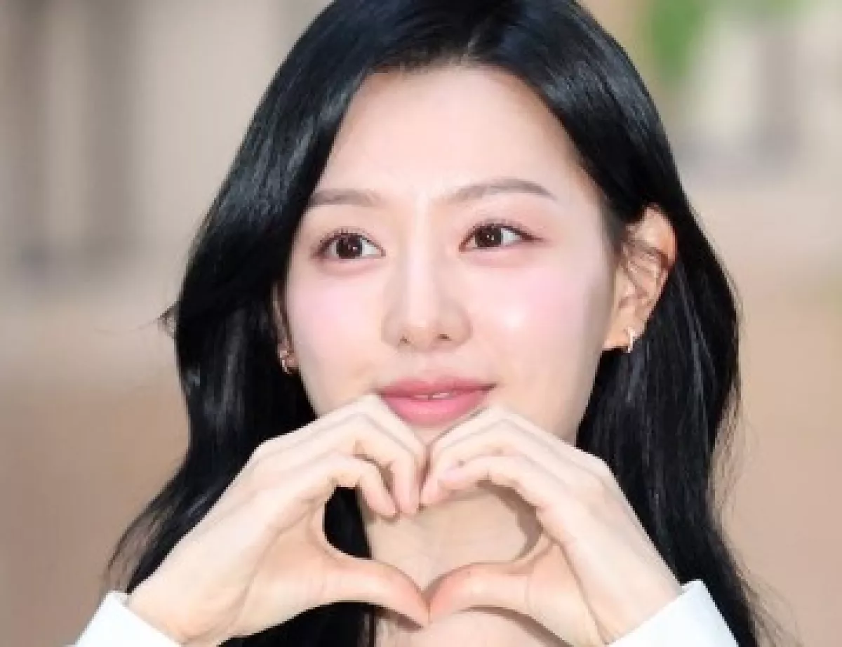 Kim Ji-won akan tampil di 'You Quiz'