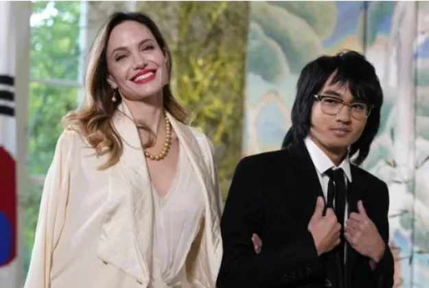 Putra sulung Angelina Jolie, Maddox, Akhirnya Hapus nama belakang Ayahnya 'Pitt'