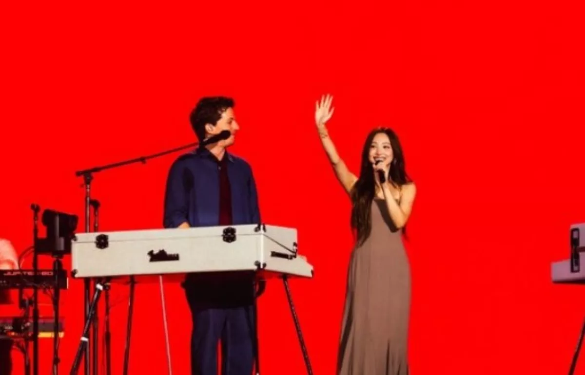 Konser Charlie Puth: Kemunculan Kejutan Nayeon TWICE Ikatan Spesial dengan Korea