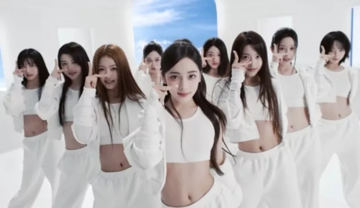 A2O LITE Raih Peringkat 1 Dalam 29 Jam setelah Debut