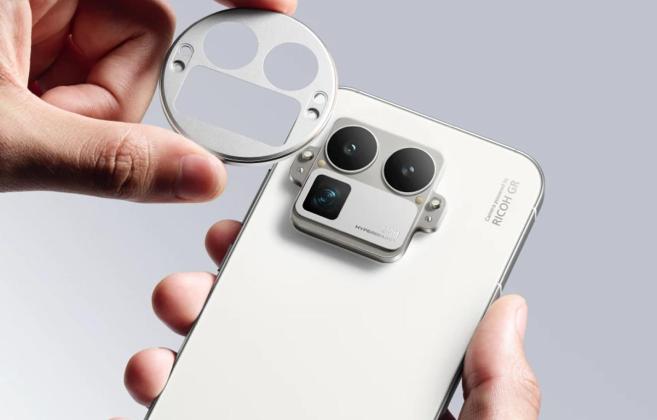 Spesifikasi Realme GT 8 Pro Jadi Sorotan: Kamera Besar, Desain Mewah!