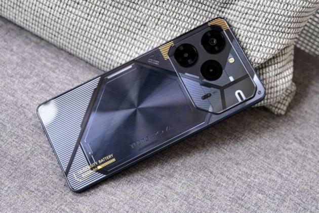 Review Tecno Pova 6 Pro 5G: HP Gaming Melengkung Paling Gahar di Kelasnya!