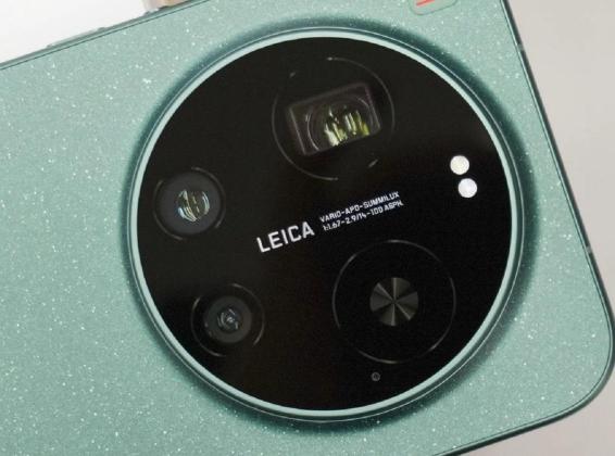 Xiaomi 17 Ultra Hadir dengan Kamera Zoom yang Bikin Sony Ketar-ketir