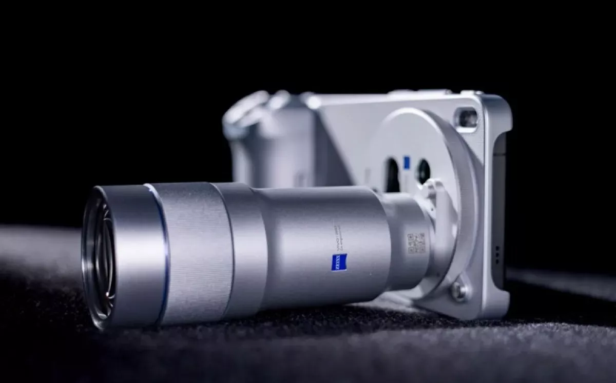 Debut di MWC 2026, Vivo X300 Ultra Tawarkan Rekaman 4K 120fps di Semua Lensa