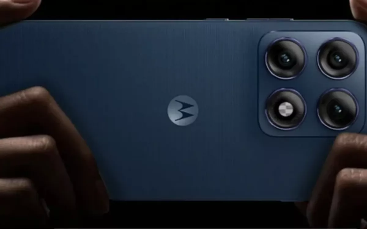 Gila! Motorola Edge 70 Pro Bawa Layar Paling Terang di Dunia & Baterai Raksasa 6500 mAh