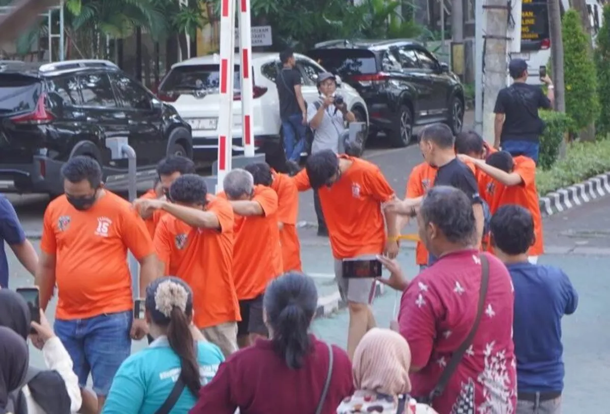 GAK BAHAYA TA? Sindikat Joki UTBK Surabaya Dibongkar, Tarif Rp700 Juta, Pelakunya Dokter Hingga ASN, 114 Mahasiswa Terancam DITENDANG!