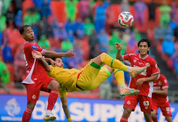 BAJUL IJO NGAMUK! Persebaya BANTAI Semen Padang 7-0 Tanpa Ampun