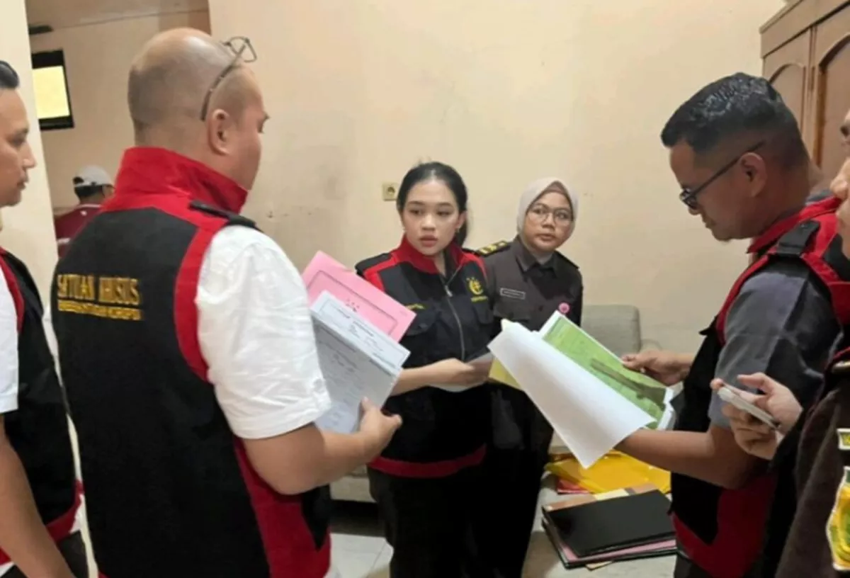 SKANDAL KORUPSI BANK JATIM NGANJUK Periode 2025-2026 Dibongkar Jaksa, 4 Lokasi Digeledah, Orang Dalam Diperiksa