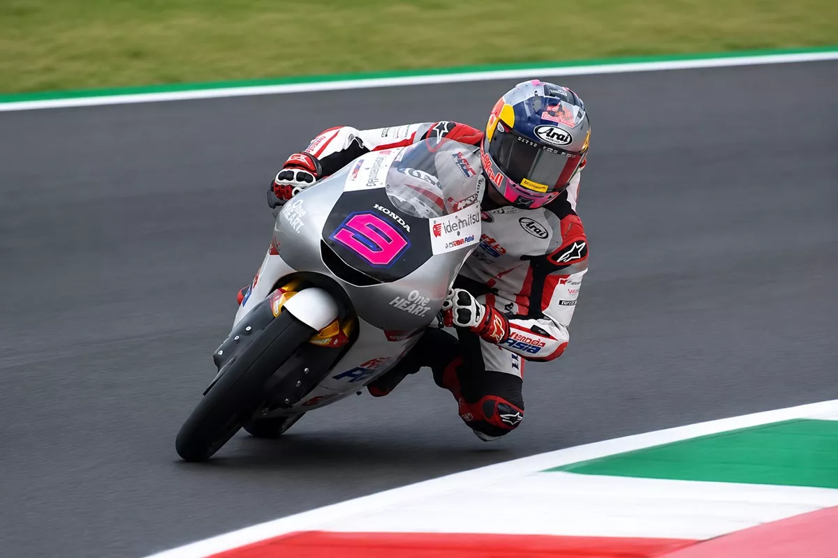 Veda Ega Naik ke Peringkat Tiga Moto3 2026 Usai Adrian Fernandez Kena Diskualifikasi