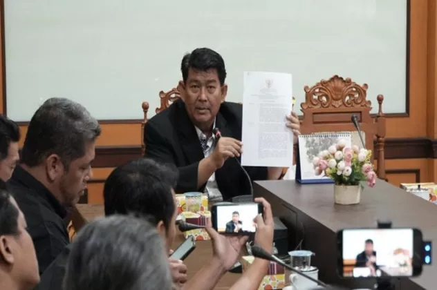 Gadaikan Motor Dinas hingga Pungli Sertifikat Tanah, Lurah Garongan Segera Dipecat Bupati