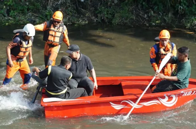 Buru Pembuang Sampah ke Sungai, Pemkot Jogja Uji Coba Patroli Perahu Motor