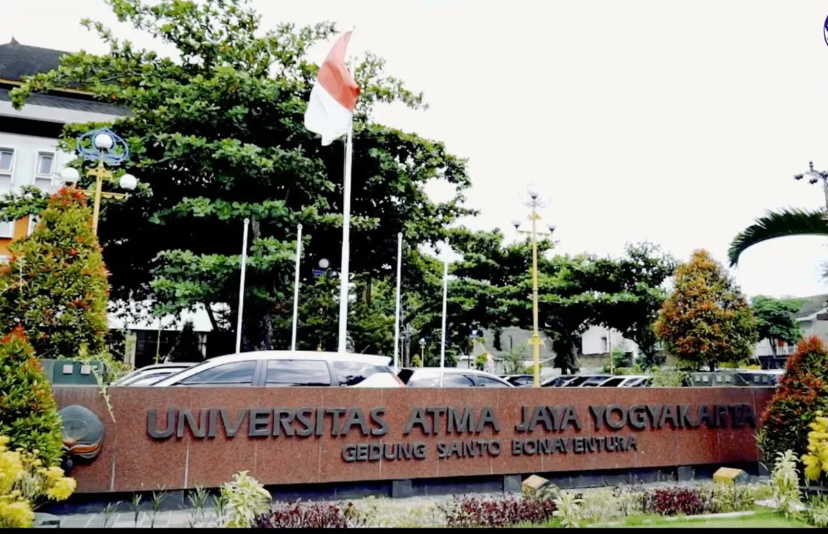 VIRAL di MEDSOS, Dosen  UAJY Di-PHK Usai Laporkan Dugaan Jurnal Predator ke Kemendiktisaintek