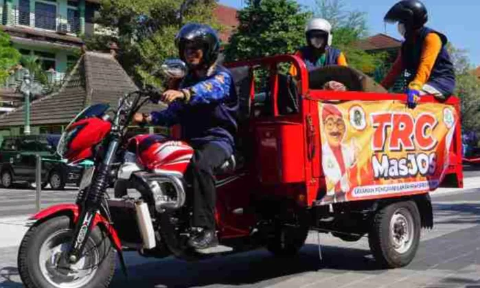 Pusing Buang Kasur Bekas? Pasukan Khusus 'Mas Jos' Siap Jemput ke Rumah