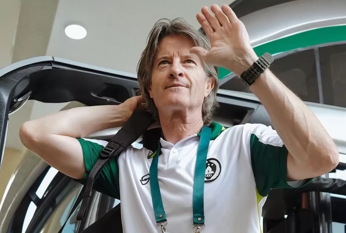 Geser dari Direktur Teknis, Pieter Huistra Resmi Pimpin PSS Sleman di Super League 2026/2027