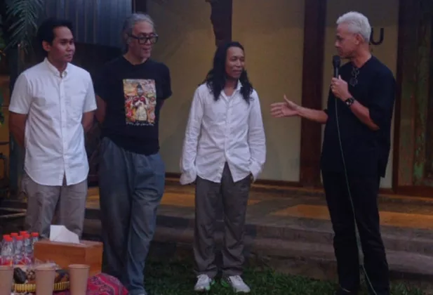 Kolektor Seni Sebut Goresan Spontan Budi Ubrux di Pameran Pasaran Punya Emosi Dahsyat