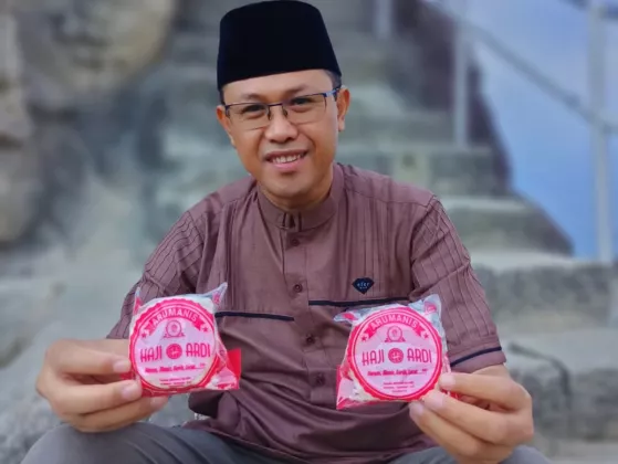Dari Sales Keliling Hingga Legislator Kisah Inspiratif Ardi Sahami Pendiri Arumanis Haji Ardi