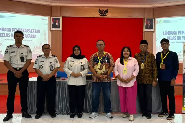 Edukasi Hak dan Upaya Hukum, FH UWM Gelar Penyuluhan untuk Warga Binaan Lapas Wirogunan