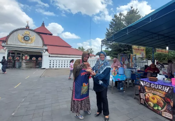 Gen Z Tak Kenal Sego Gurih dan Endhog Abang, Kuliner Sekaten Jogja Krisis Regenerasi