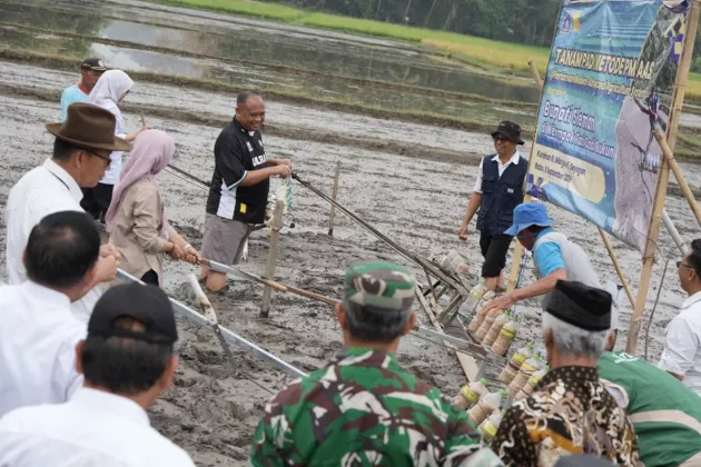 Bupati Sleman Harda Kiswaya Siapkan Anggaran Khusus untuk Petani yang Berinovasi