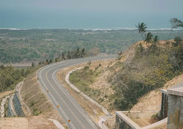 Menjajal Jalur Baru Kelok 23 Kretek Girijati, Nikmati Panorama Pesisir Selatan DIY