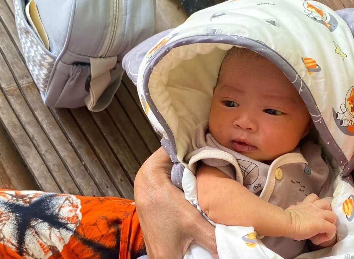 Bayi Mungil Ditinggal di Depan Rumah Warga Selomartani, Polresta Sleman Turun Tangan!