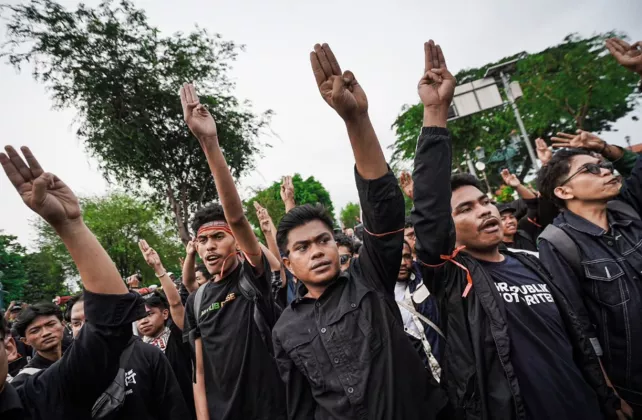 Ratusan Orang Terluka Akibat Demo Berujung Bentrok di Malioboro, Paling Banyak Aparat
