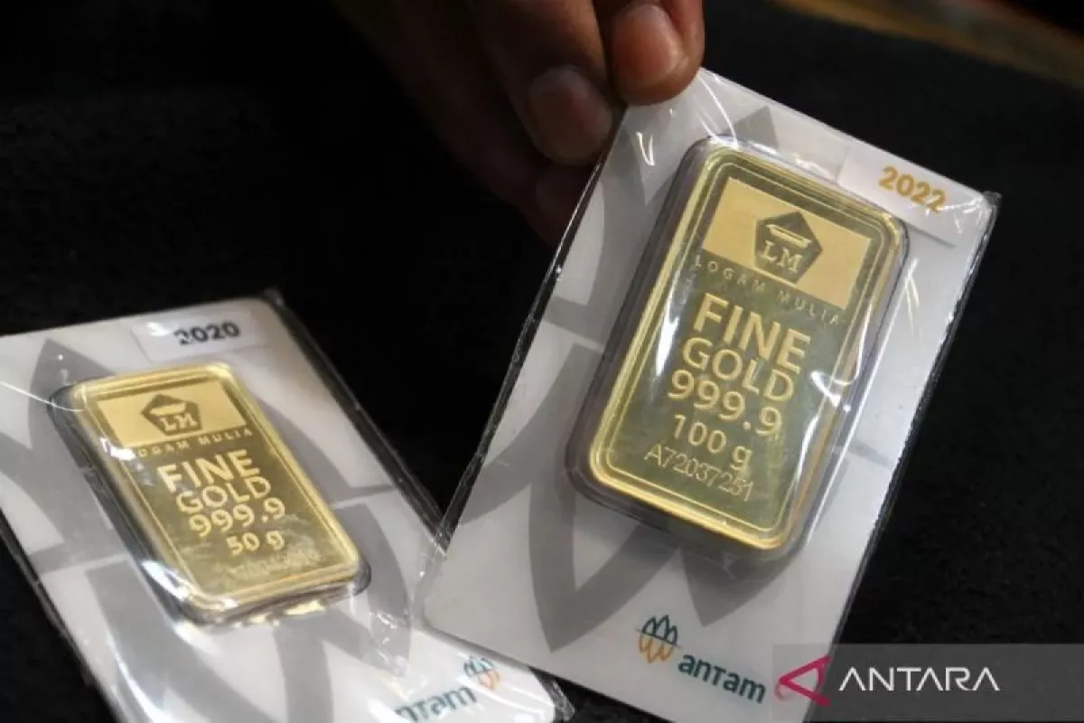 Harga Emas Pegadaian Kompak Turun Hari Ini, Antam Ambles ke Rp2,885 Juta per Gram