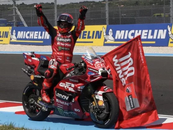 Marquez Juarai MotoGP Hungaria, Papan Atas Terjungkal