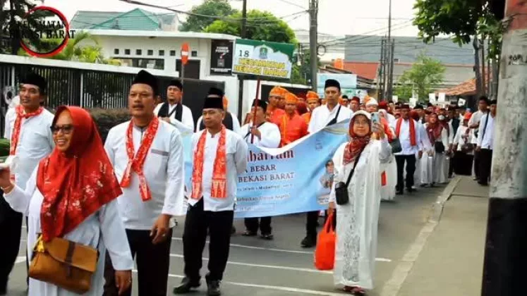 Ribuan Warga Bekasi Semarakan Pawai 1 Muharram