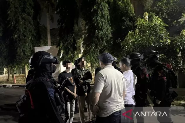 Bahaya Narkoba Mengincar Cikarang! Brimob Ciduk Remaja Pemakai Obat Terlarang