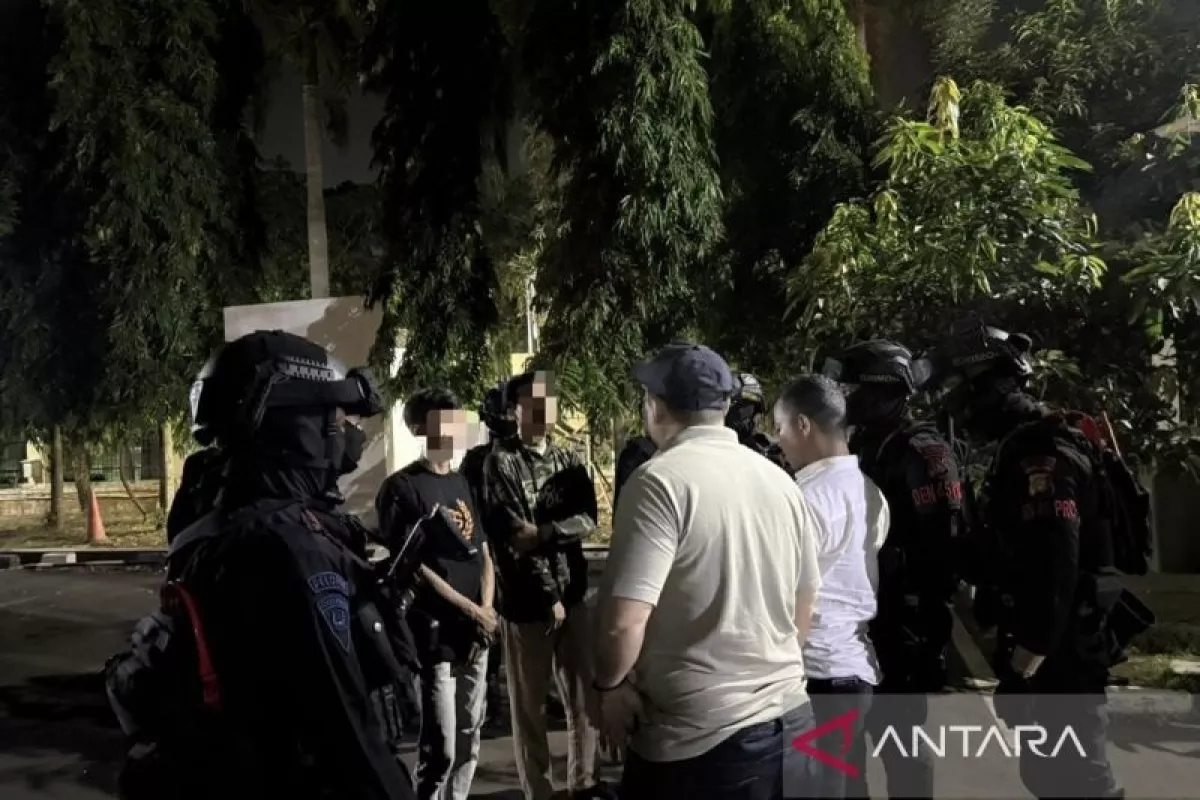 Bahaya Narkoba Mengincar Cikarang! Brimob Ciduk Remaja Pemakai Obat Terlarang