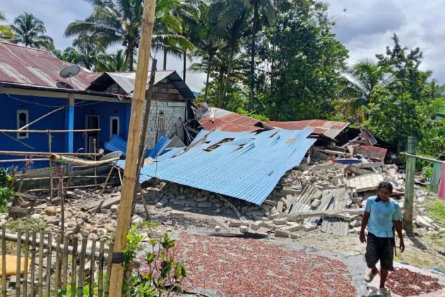 Gempa M6,7 Guncang Sulawesi Tengah, 1 Tewas, Ratusan Rumah Hancur Lebur!