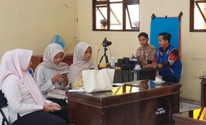 KTP Baru Wajib Punya! 64.842 Remaja Bekasi Jadi Target Buruan Disdukcapil