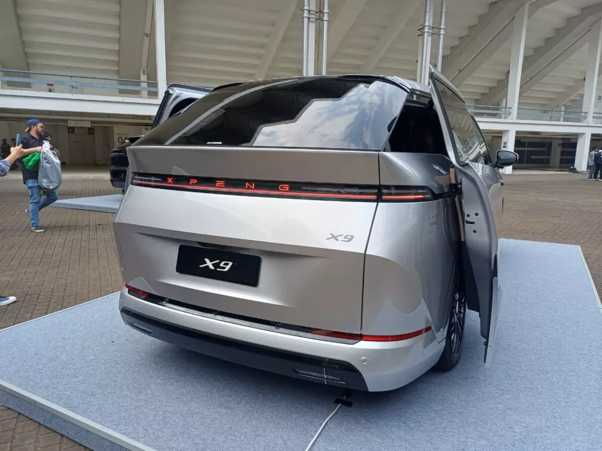 XPENG X9 Facelift Meluncur dengan Teknologi Baru, Fitur Keselamatan dan Kenyamanan Makin Canggih 101217