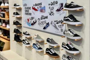 Gerai Terbaru Vans di Surabaya Hadir Mengusung Konsep 3.0 Off The Wall 032854