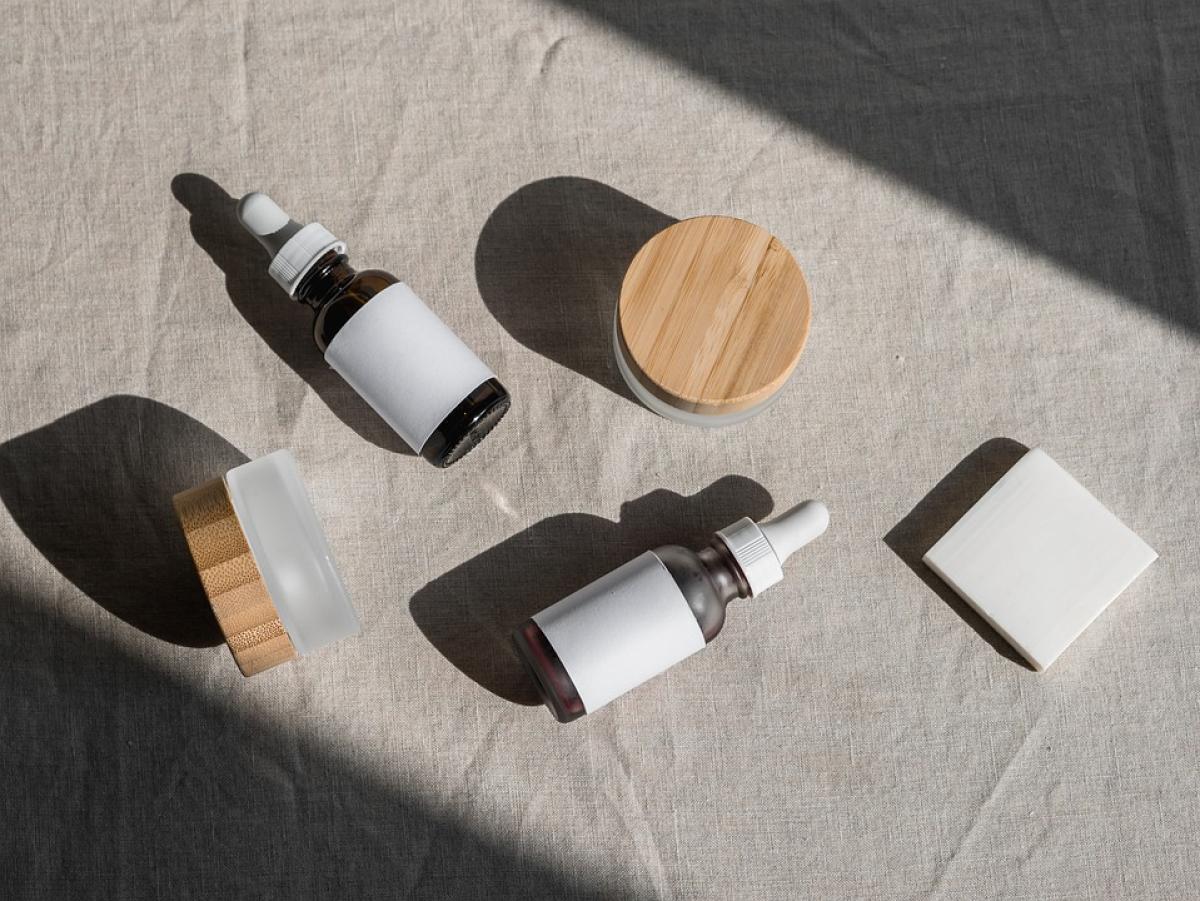 5 Rekomendasi Serum untuk Menghilangkan Flek Hitam, Dijamin Glowing Bebas Jerawat