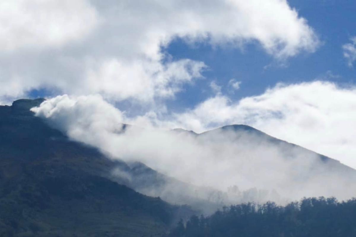 Jalur pendakian ke Gunung Arjuno – Welirang Ditutup Sementara Akibat Cuaca Buruk 