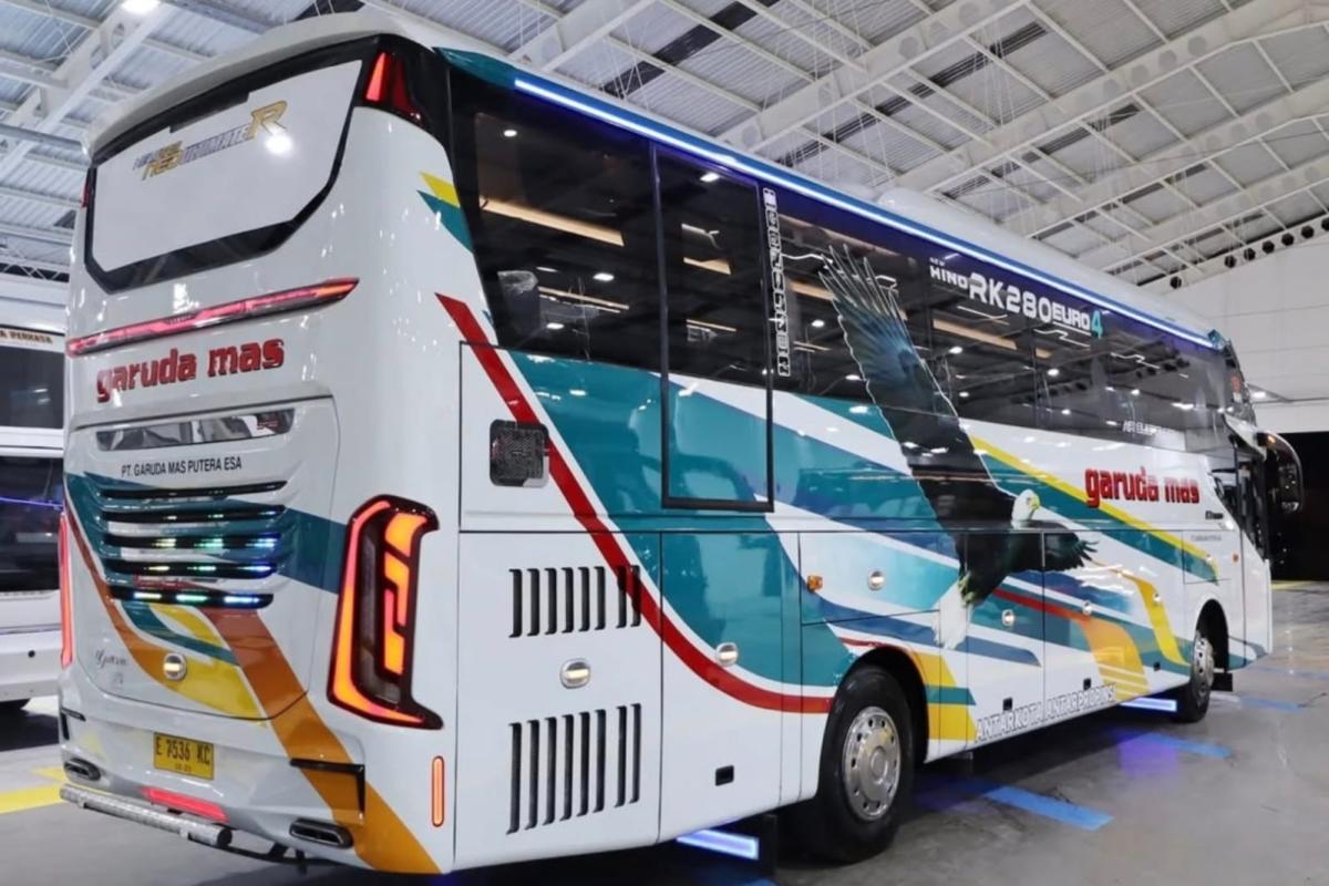 Menggunakan Mesin Hino RK 280, PO Garuda Mas Rilis Bus Legacy SR3 Neo XHD Prime 101216