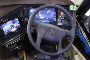 Menggunakan Mesin Mercedes Benz, PO Kalingga Jaya Rilis Bus Skylander New Armada 132752
