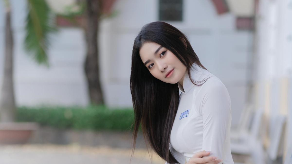 Tren Makeup Natural 2025: Tips untuk Tampilan Fresh dan Elegan