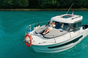 Mengenal Salaya Yacht, Penyewaan Kapal Mewah Untuk Berwisata di Laut Indonesia 