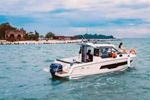 Mengenal Salaya Yacht, Penyewaan Kapal Mewah Untuk Berwisata di Laut Indonesia  045433