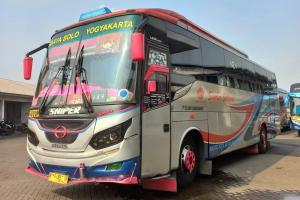 Melihat Tampilan Bus Eka Mira Prima Sentosa dan Sugeng Rahayu Group 060512